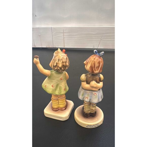 Lot of 4 Hummel 4 inches Tall  Germany  Goebel Figurine - Picture 9 of 10